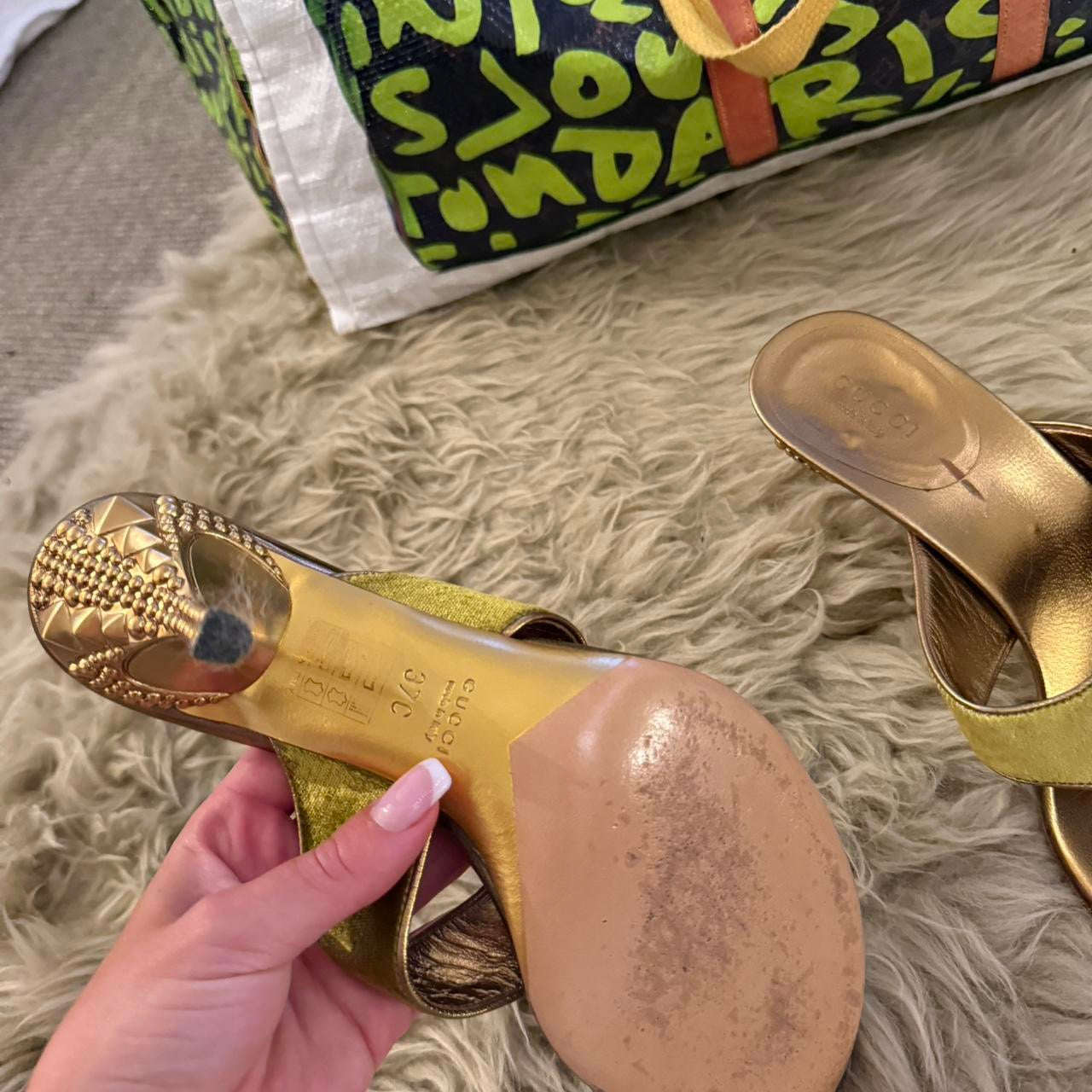Gucci By Tom Ford Green Velvet Thong Kitten Heels